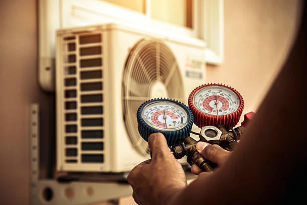 Professional Hvac technician working in Orkney Springs, VA